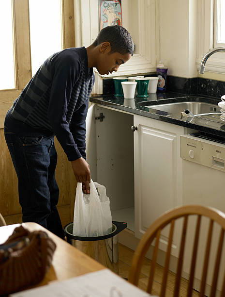 Best Basement Cleanout Services  in Deephaven, MN